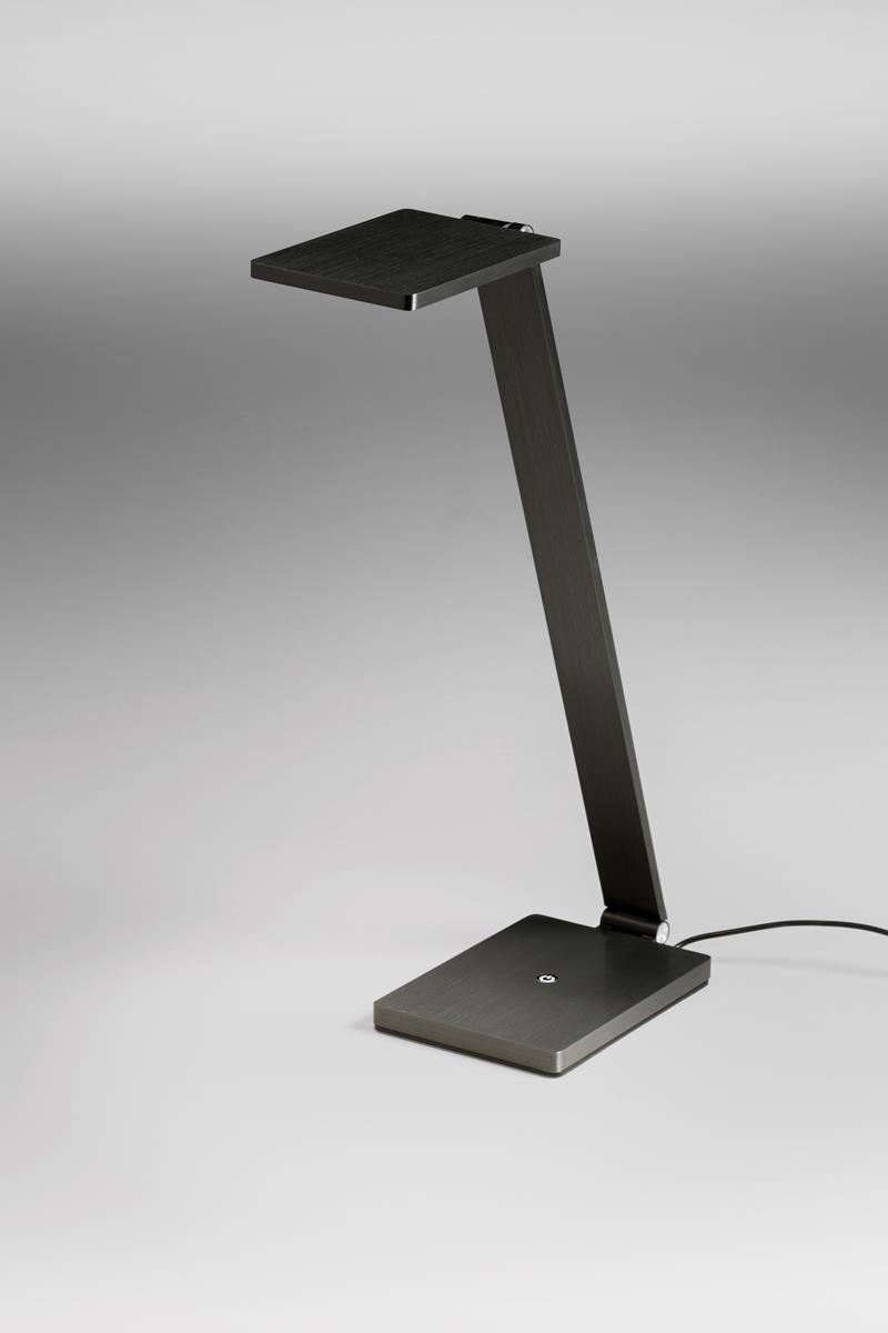 LED Schreibtischleuchte Navigator von Lupia Licht in silber verstellbar und dimmbar ueber Touchdimmer